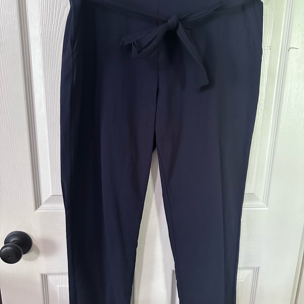 Navy pants with tie belt that can be removed